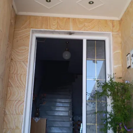 Alexander's Apartman *